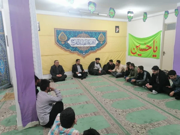 نشست صمیمی سرپرست پردیس شهید چمران با دانشجویان اعزامی به راهیان نور
 2