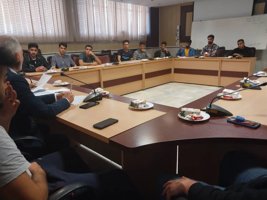 نشست هم اندیشی با دبیران انجمنهای ورزشی 2