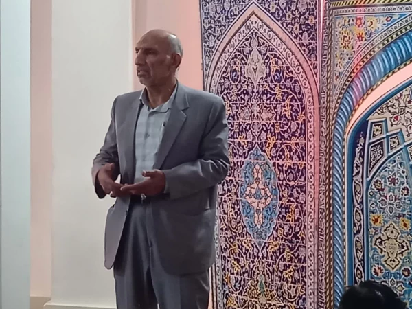 سخنرانی به مناسبت بزرگداشت روز معلم
 7