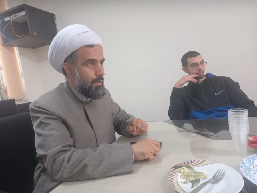 نشست دانشجویان فعال فرهنگی پردیس شهید چمران با حجت الاسلام علیخانی
 4