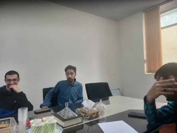 نشست دانشجویان فعال فرهنگی پردیس شهید چمران با حجت الاسلام علیخانی
 5