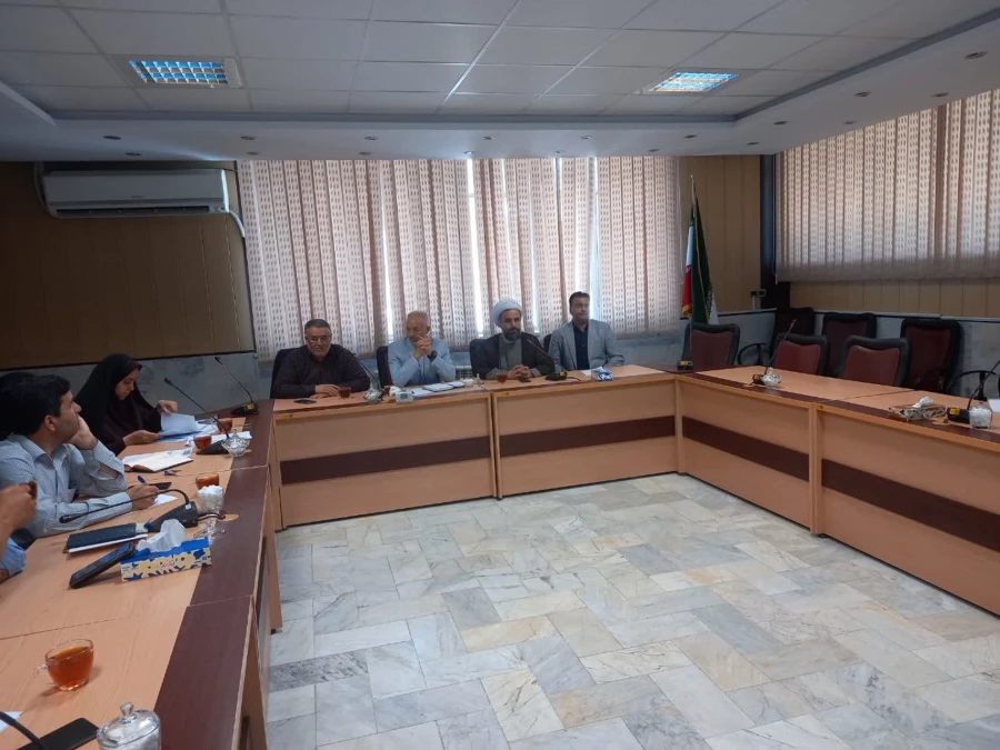 برگزاری نشست توجیهی درباره تکمیل رهنامه
 3