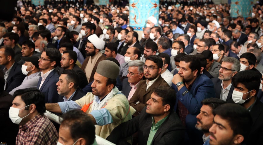 سرمایه گذاری بیشتر بر روی تقویت زیرساختها و ظرفیتهای دستگاههای تربیت معلم بخصوص دانشگاه فرهنگیان
 2