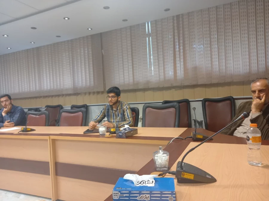 نشست ستاد اقامه نماز پردیس شهید چمران 3