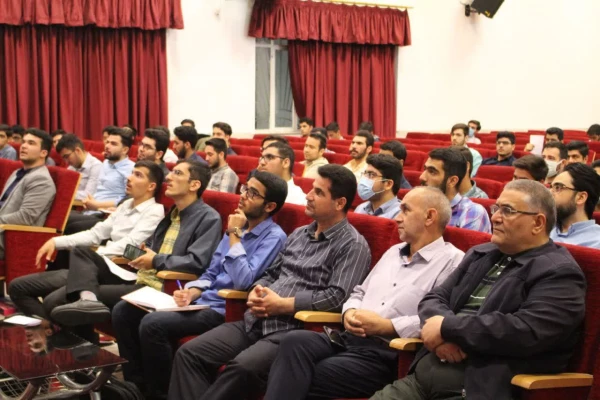 کارگاه فن تدریس با موضوع «چگونگی ارتباط صحیح با دانش آموز» 3