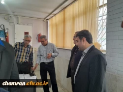 بازدید دکتر اولی از انتخابات شورای صنفی پردیس شهید چمران 2