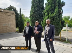 بازدید دکتر اولی از انتخابات شورای صنفی پردیس شهید چمران 5