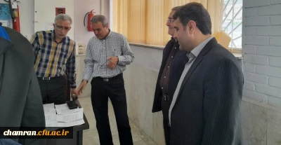 بازدید دکتر اولی از انتخابات شورای صنفی پردیس شهید چمران