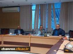 سومین نشست شورای اقامه نماز در پردیس شهید چمران
 2