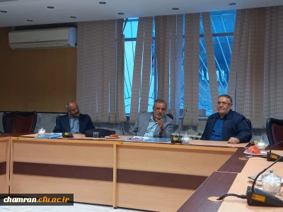 سومین نشست شورای اقامه نماز در پردیس شهید چمران
