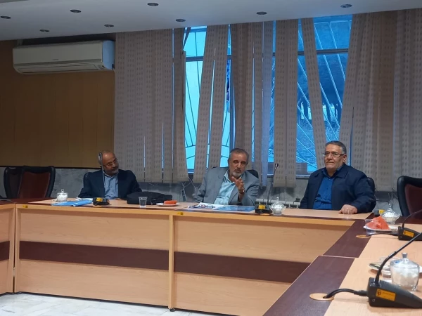 سومین نشست شورای اقامه نماز در پردیس شهید چمران
 2