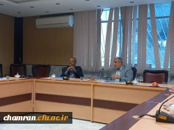 سومین نشست شورای اقامه نماز در پردیس شهید چمران
 3