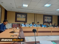 سومین نشست شورای اقامه نماز در پردیس شهید چمران
 5