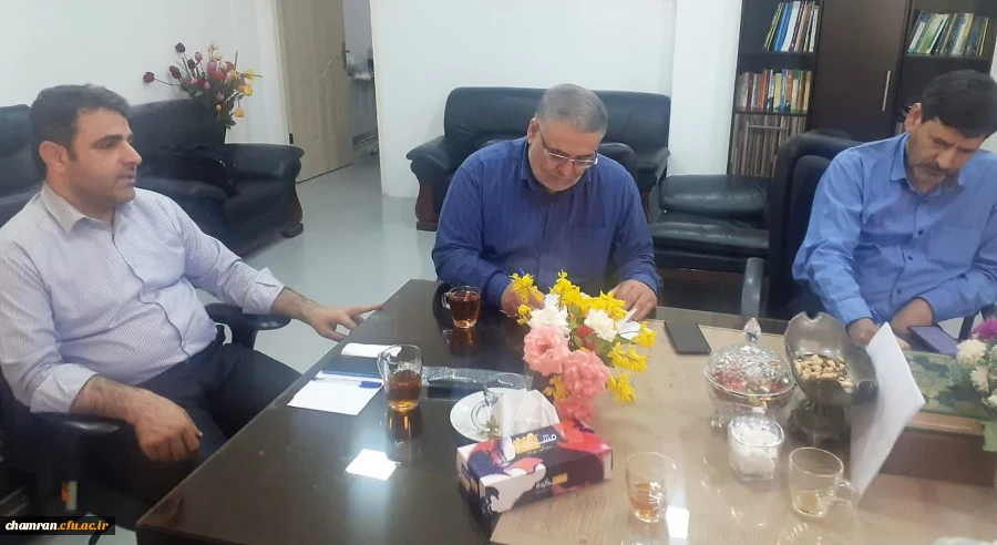 نشست شورای پردیس شهید چمران 9