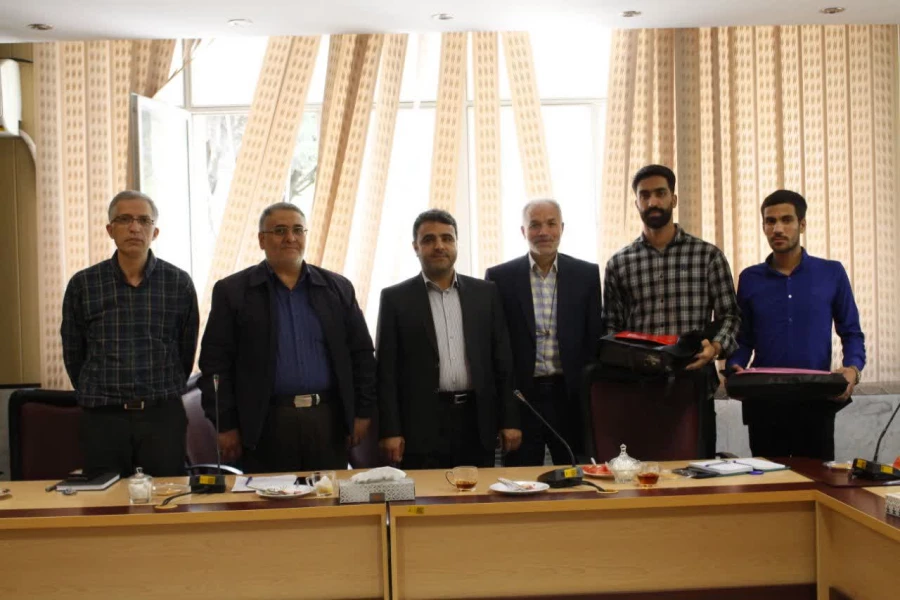 مراسم تودیع و معارفه اعضای شورای صنفی پردیس شهید چمران
 7