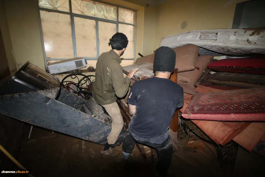 اردوی جهادی دانشجویان پردیس شهید چمران و مراکز تابعه برای کمک به مناطق سیل زده 5