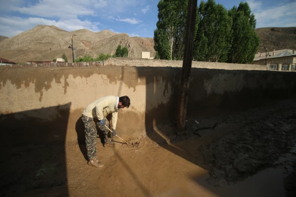 اردوی جهادی دانشجویان پردیس شهید چمران و مراکز تابعه برای کمک به مناطق سیل زده 6