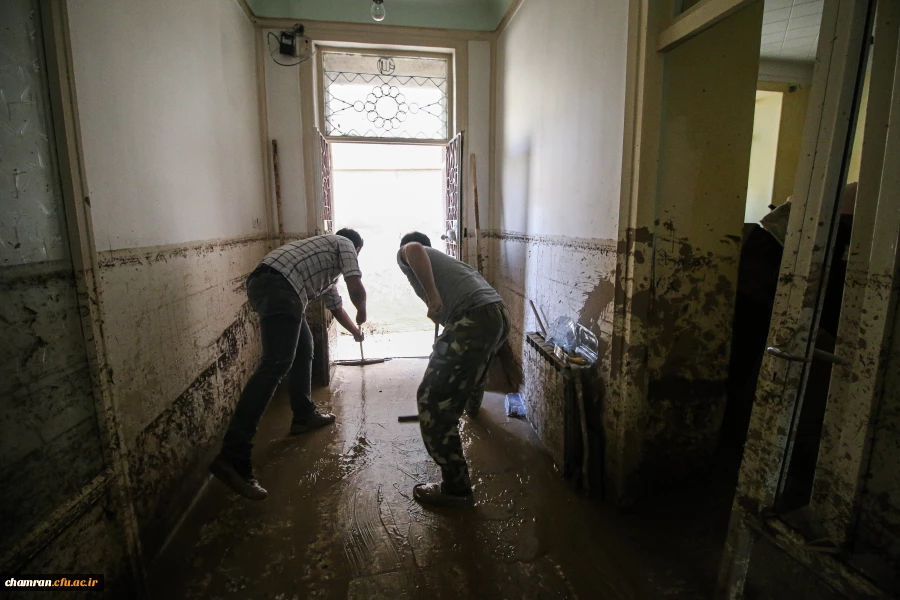 اردوی جهادی دانشجویان پردیس شهید چمران و مراکز تابعه برای کمک به مناطق سیل زده 9