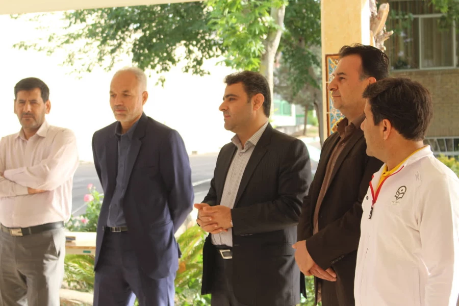 اعزام تیم فوتسال پردیس شهید چمران برای شرکت در مسابقات کشوری 3