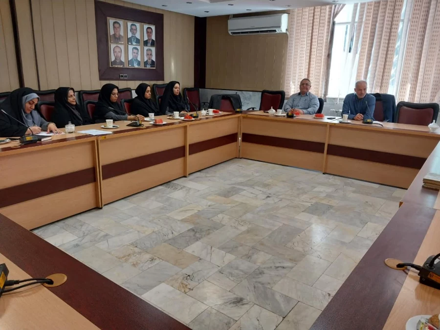 نشست هماهنگی برای برگزاری امتحانات پایان نیمسال تحصیلی 4