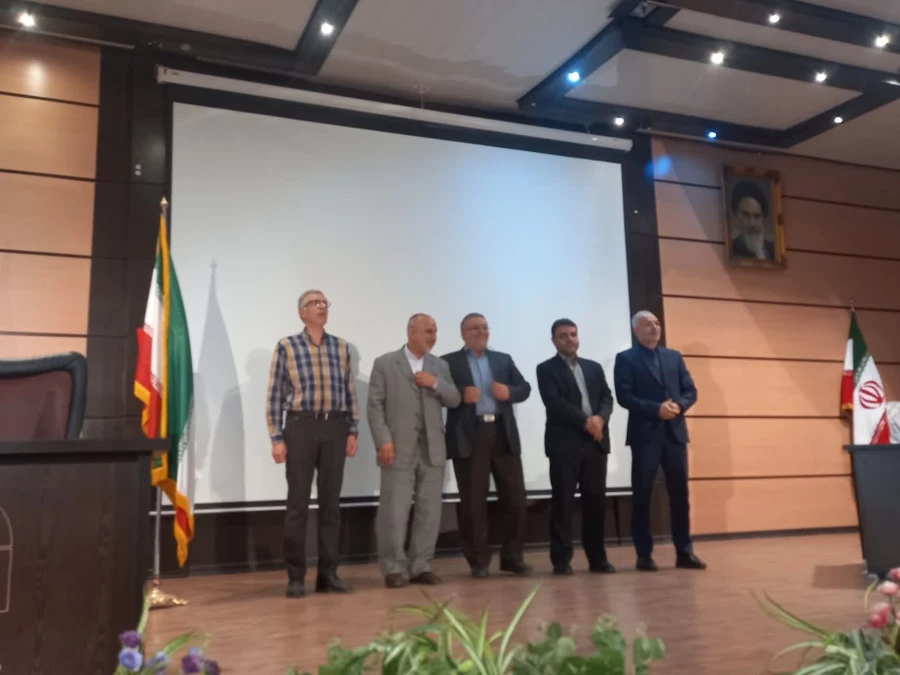 تقدیر از عوامل اجرایی سه مراسم سمپوزیوم ملی مشاوره، آیین تجلیل از دانشجومعلمان سرآمد و برتر و بزرگداشت سالروز آزادسازی خرمشهر 4