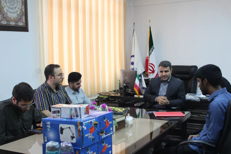 مراسم اهدای جوایز به برگزیدگان مسابقات خوابگاهی
 5