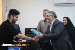 مراسم اهدای جوایز به برگزیدگان مسابقات خوابگاهی
 8