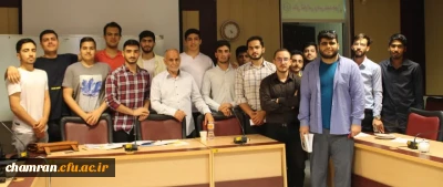 برگزاری کارگاه شیوه های نوین آموزش دینی به دانش آموزان
