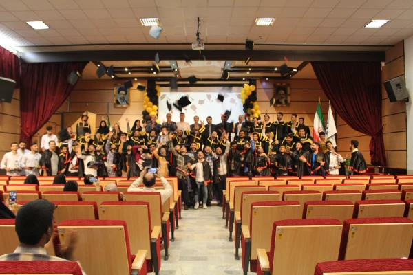 جشن بزرگ فارغ التحصیلی دانشجویان ورودی ۹۸ پردیس شهید چمران 9