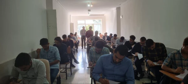 پایان امتحانات نیمسال دوم تحصیلی ۱۴۰۲–۱۴۰۱
 4