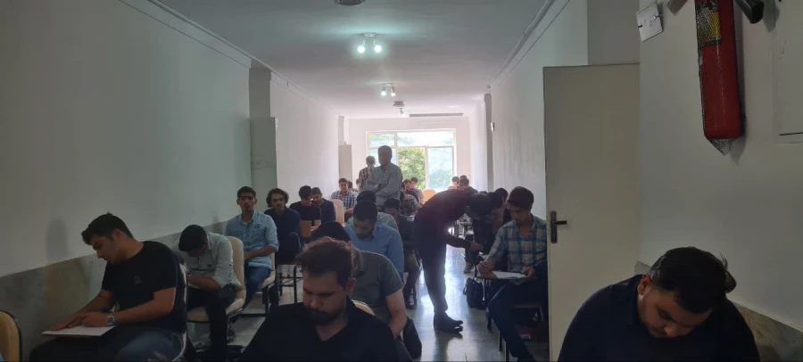 پایان امتحانات نیمسال دوم تحصیلی ۱۴۰۲–۱۴۰۱
 5