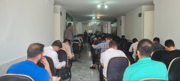 پایان امتحانات نیمسال دوم تحصیلی ۱۴۰۲–۱۴۰۱
 10