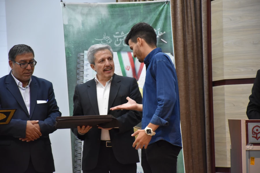 کسب رتبه دوم کشوری در جشنواره تدریس برتر توسط آقای امیرمهدی رغبتی 5