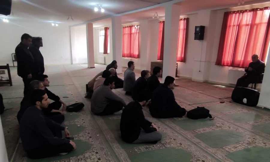 سخنرانی درباره اهمیت عاشورا و نهضت امام حسین علیه السلام 3