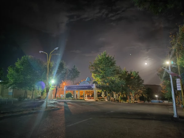 چشم انداز پردیس شهید چمران در شب 4