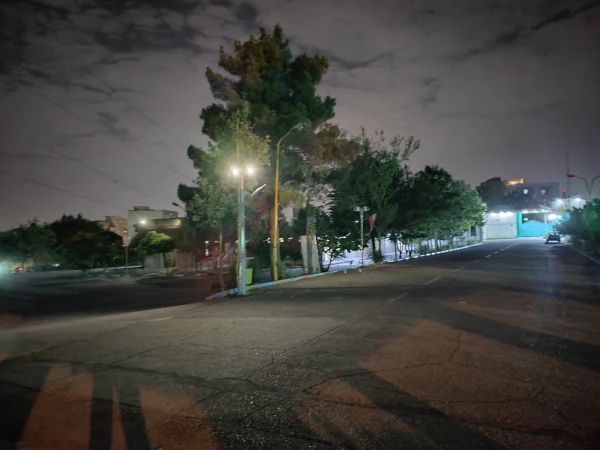 چشم انداز پردیس شهید چمران در شب 8