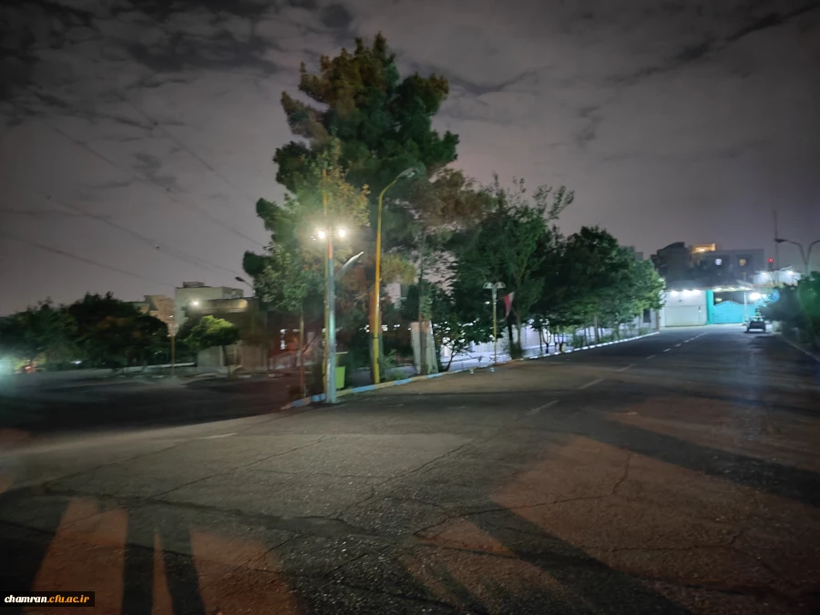 چشم انداز پردیس شهید چمران در شب 8