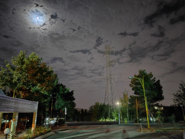 چشم انداز پردیس شهید چمران در شب 12