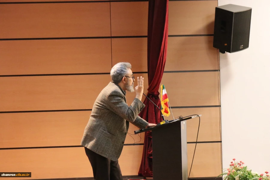 برگزاری مراسم بزرگداشت حافظ در پردیس شهید چمران 9