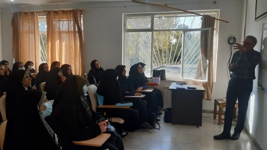 آغاز کلاس های مهارت آموزان دوره معلمی ورودی ۱۴۰۲ در پردیس شهید چمران
 4