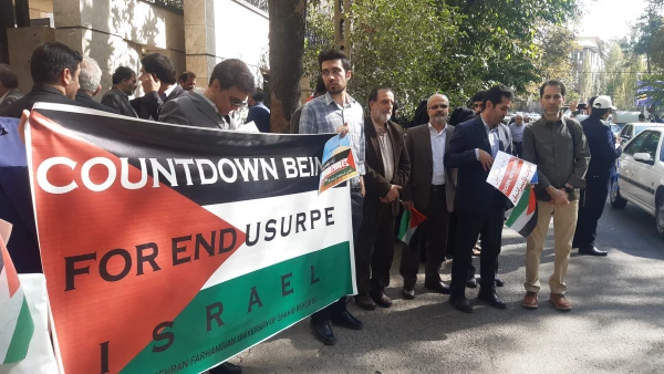 حضور استادان پردیس شهید چمران در تجمع حمایت از فلسطین 4