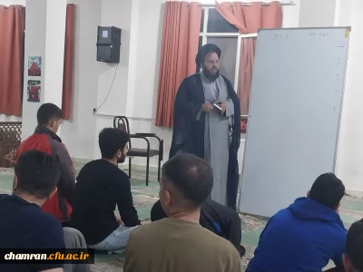 مراسم دعای توسل در نمازخانه پردیس شهید چمران