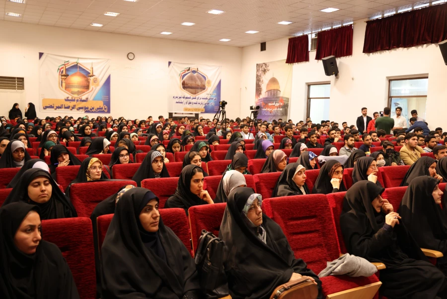 ویژه برنامه ۱۳ آبان با سخنرانی آقای رائفی پور
 7