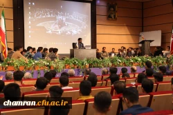 ویژه برنامه ۱۳ آبان با سخنرانی آقای رائفی پور
 8