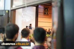 ویژه برنامه ۱۳ آبان با سخنرانی آقای رائفی پور
 14