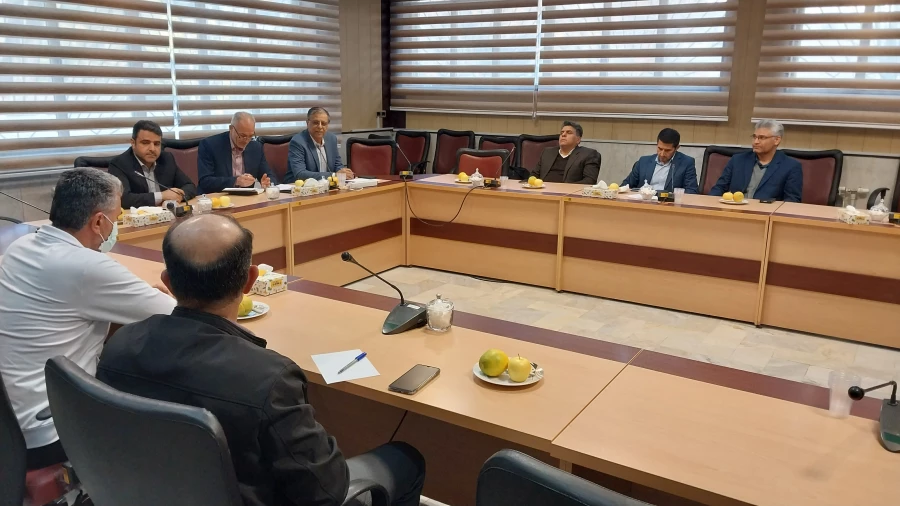 نشست اعضای گروه تربیت بدنی با دکتر اسماعیل اولی 4