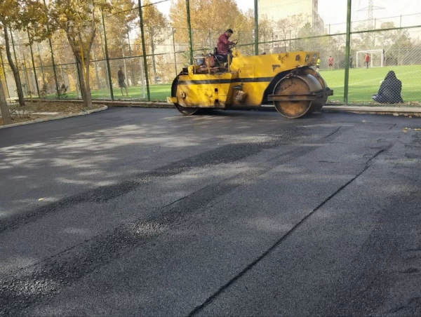 انجام پروژه آسفالت معابر پیرامون سراهای دانشجویی 3