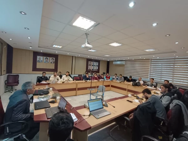 جلسات آموزشی دوره تدوین مقاله علمی پژوهشی با ارائه دکتر طبری 3