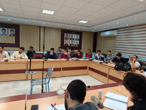 جلسات آموزشی دوره تدوین مقاله علمی پژوهشی با ارائه دکتر طبری 4