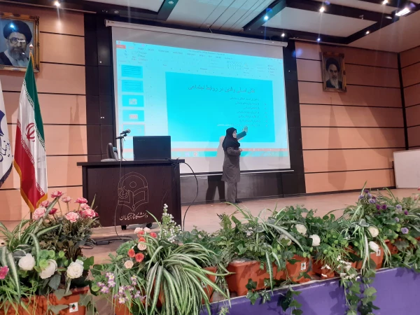 کارگاه روابط اجتماعی و نقش خانواده دانش آموزان  5